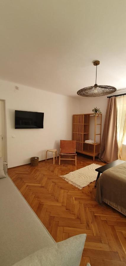 The Pines Serviced Apartments Braşov Exterior foto