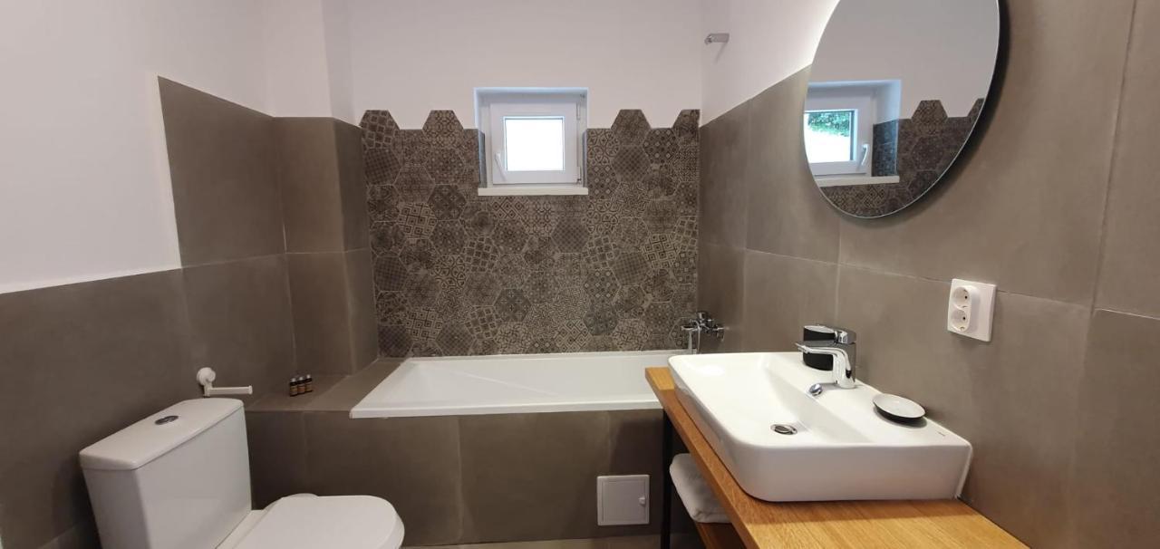 The Pines Serviced Apartments Braşov Exterior foto