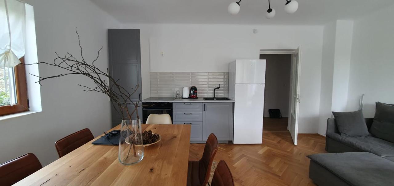 The Pines Serviced Apartments Braşov Exterior foto