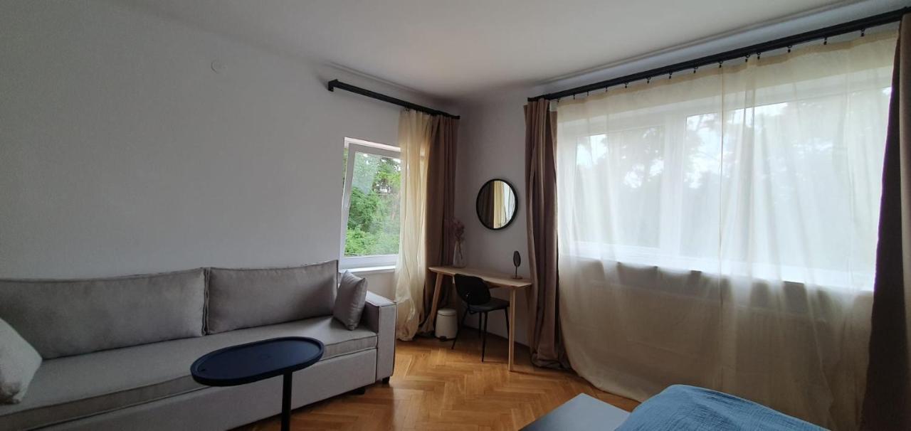 The Pines Serviced Apartments Braşov Exterior foto
