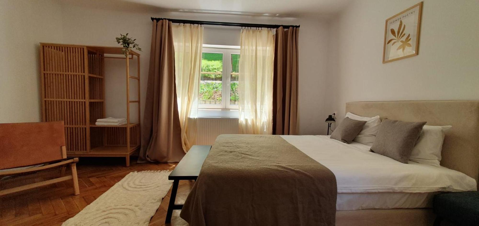 The Pines Serviced Apartments Braşov Exterior foto