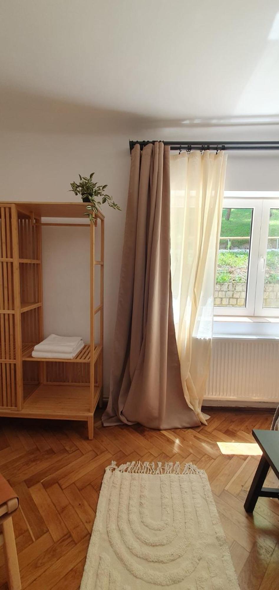 The Pines Serviced Apartments Braşov Exterior foto